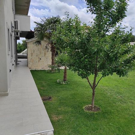 Deluxe Apartment Bellacosta Kastela Exterior photo